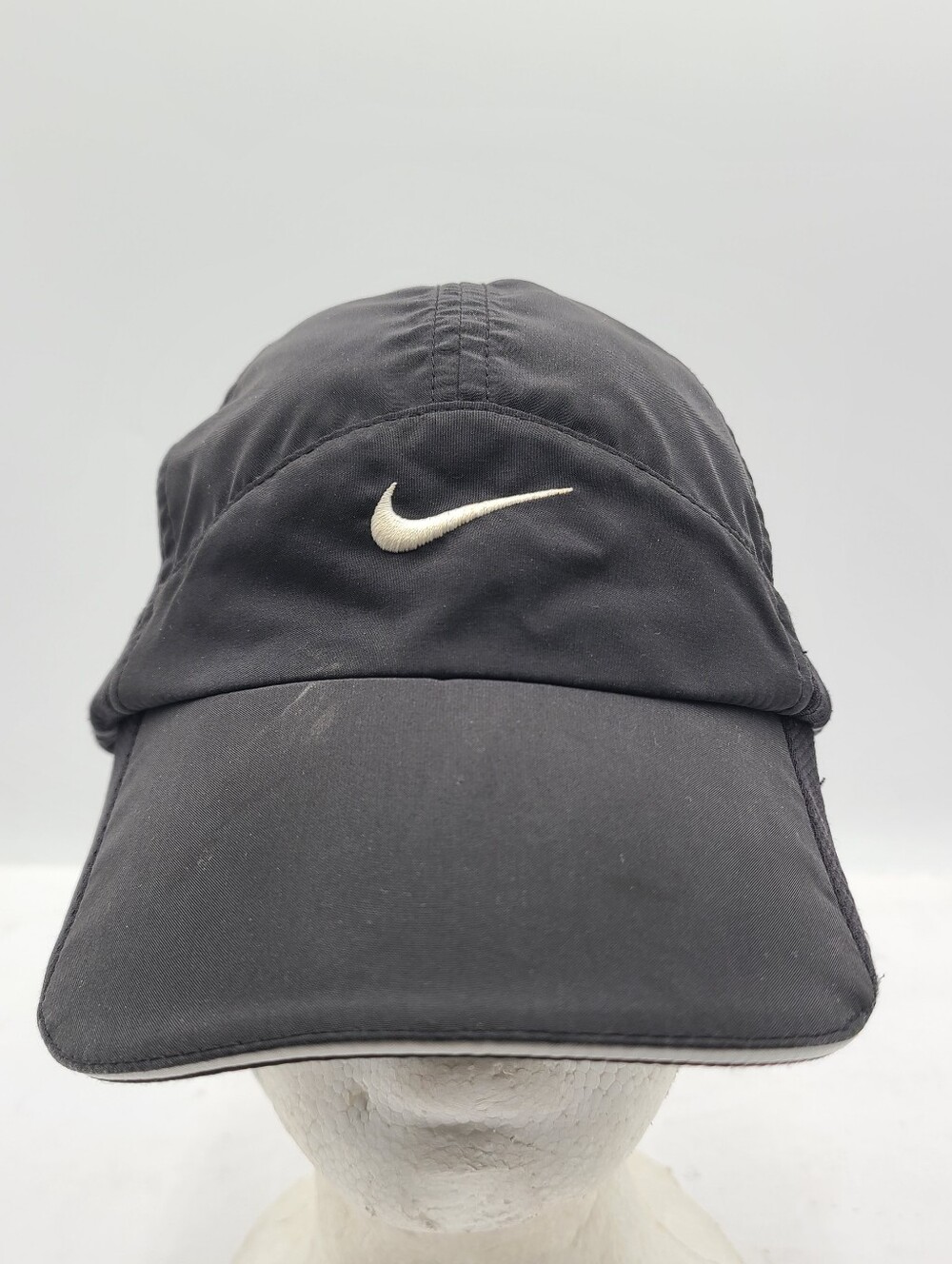 B55 VTG Nike Fit Dry Cap Hat Mens One Size Black Lightweight Strap Back Swoosh